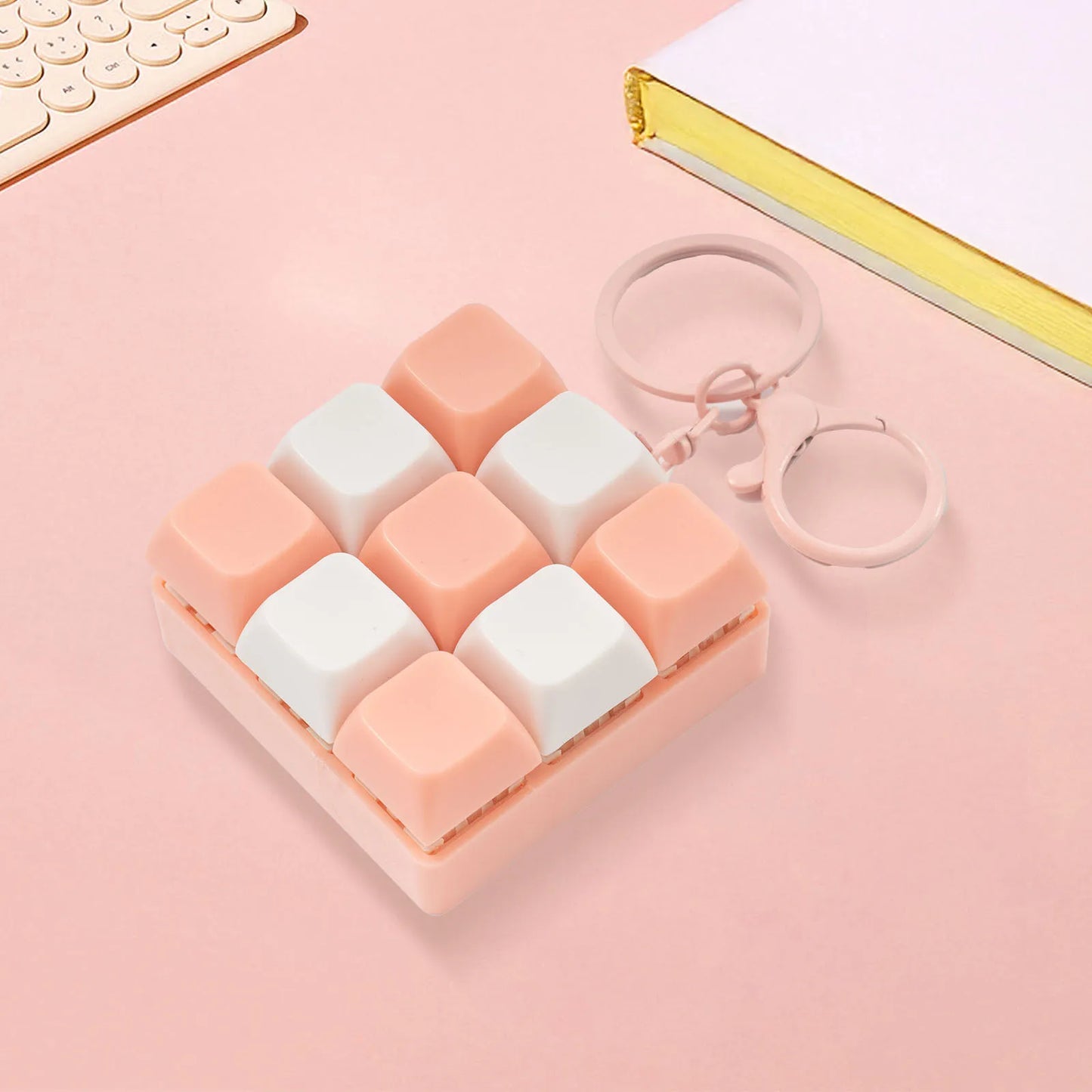Fidget Toy Nine-key Keyboard Keychain Button Fidget Gifts for Adults to Relieve Stress Can Be Assembled Freely Random Colors
