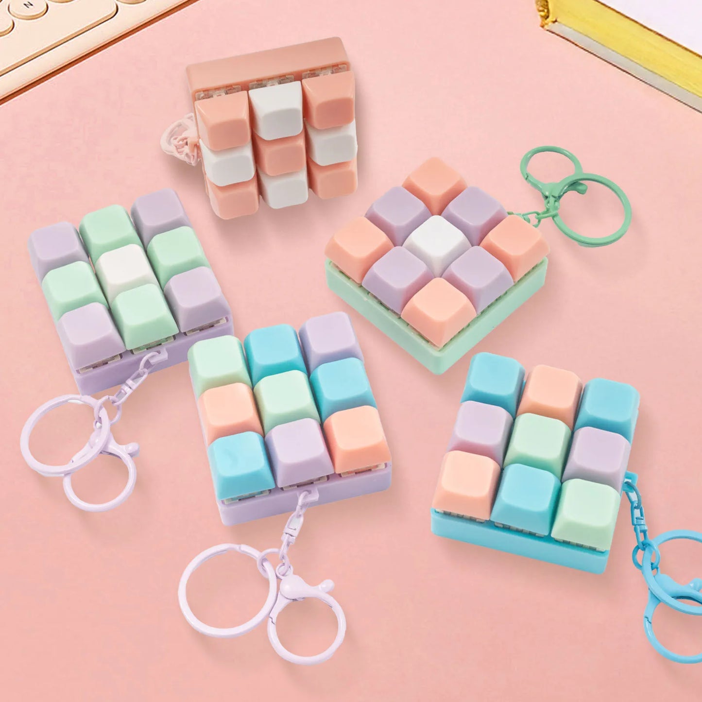 Fidget Toy Nine-key Keyboard Keychain Button Fidget Gifts for Adults to Relieve Stress Can Be Assembled Freely Random Colors
