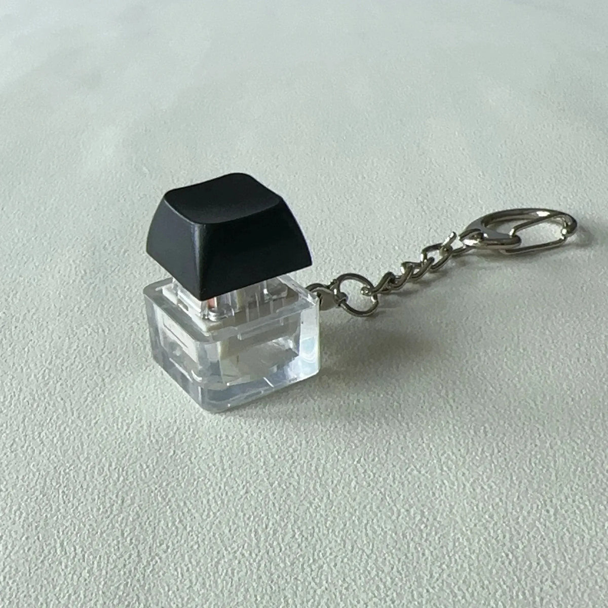 New Stress Anxiety Relief Keyboard Keychain Four Finger Button for Office Home Adults Kid Decompression Clicker Hot Gadget Gifts