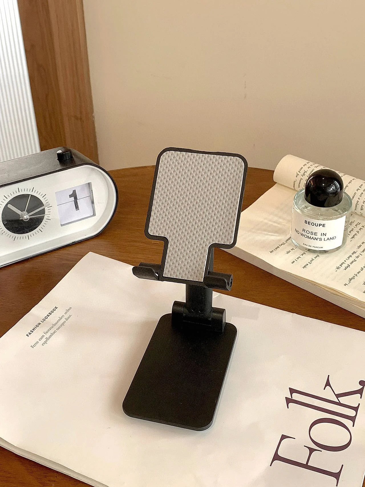 Desk Mobile Phone Holder Stand For IPhone IPad Xiaomi Adjustable Desktop Tablet Holder Universal Table Cell Phone Stand